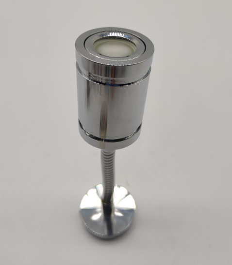 Miksi auton valot ovat välttämättömiä turvalliselle yöajalle?